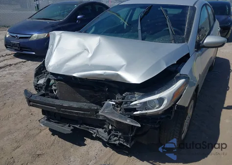 2018 Kia Forte Lx из США, поврежденный, VIN 3KPFK4A76JE168113